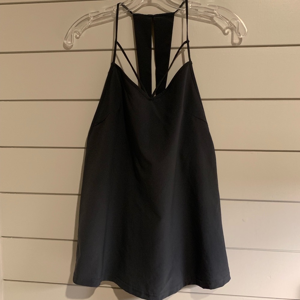 Under Armour Light Weight woven sport tank